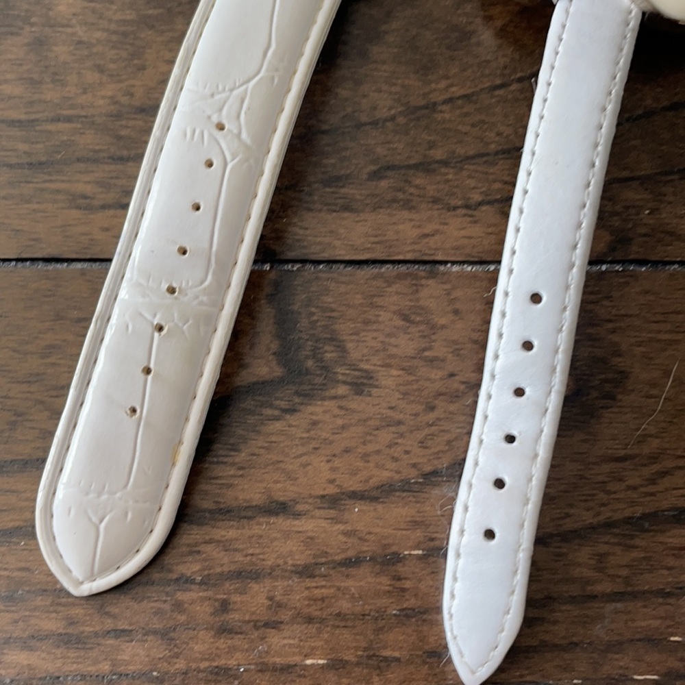 CRAZY SALE Vintage White wrist Watch Bundle - Picture 2 of 8